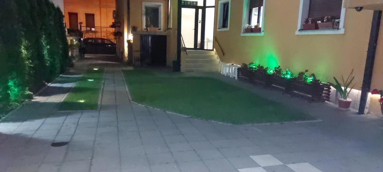 Apartments Sofija Ni 外观 照片